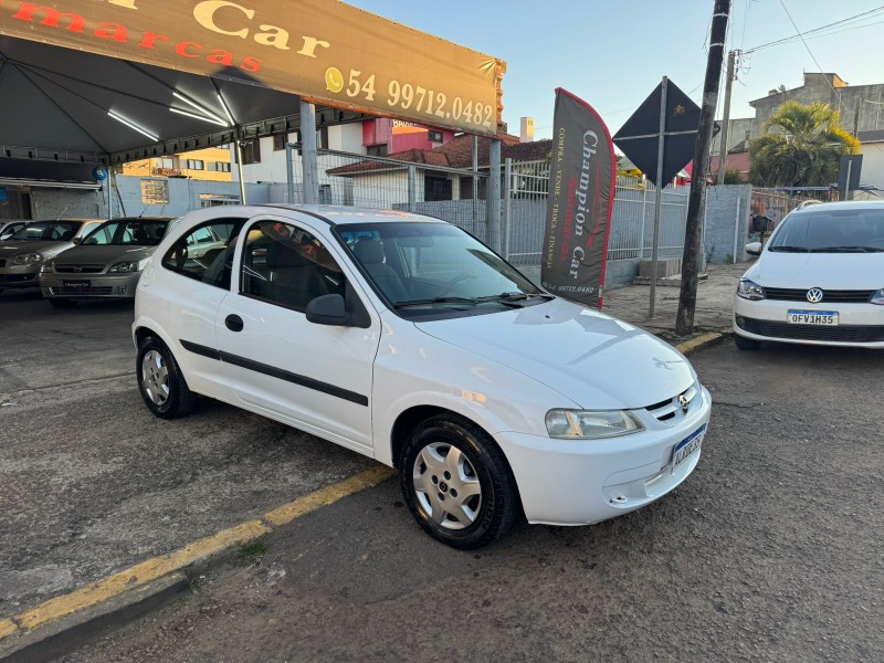CELTA 1.0 MPFI 8V GASOLINA 2P MANUAL - 2004 - VACARIA