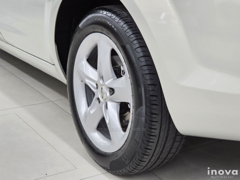 FOCUS 2.0 GLX SEDAN 16V FLEX 4P MANUAL - 2011 - NOVO HAMBURGO