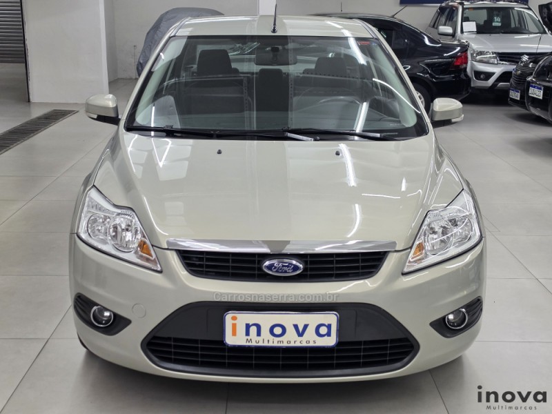 FOCUS 2.0 GLX SEDAN 16V FLEX 4P MANUAL - 2011 - NOVO HAMBURGO
