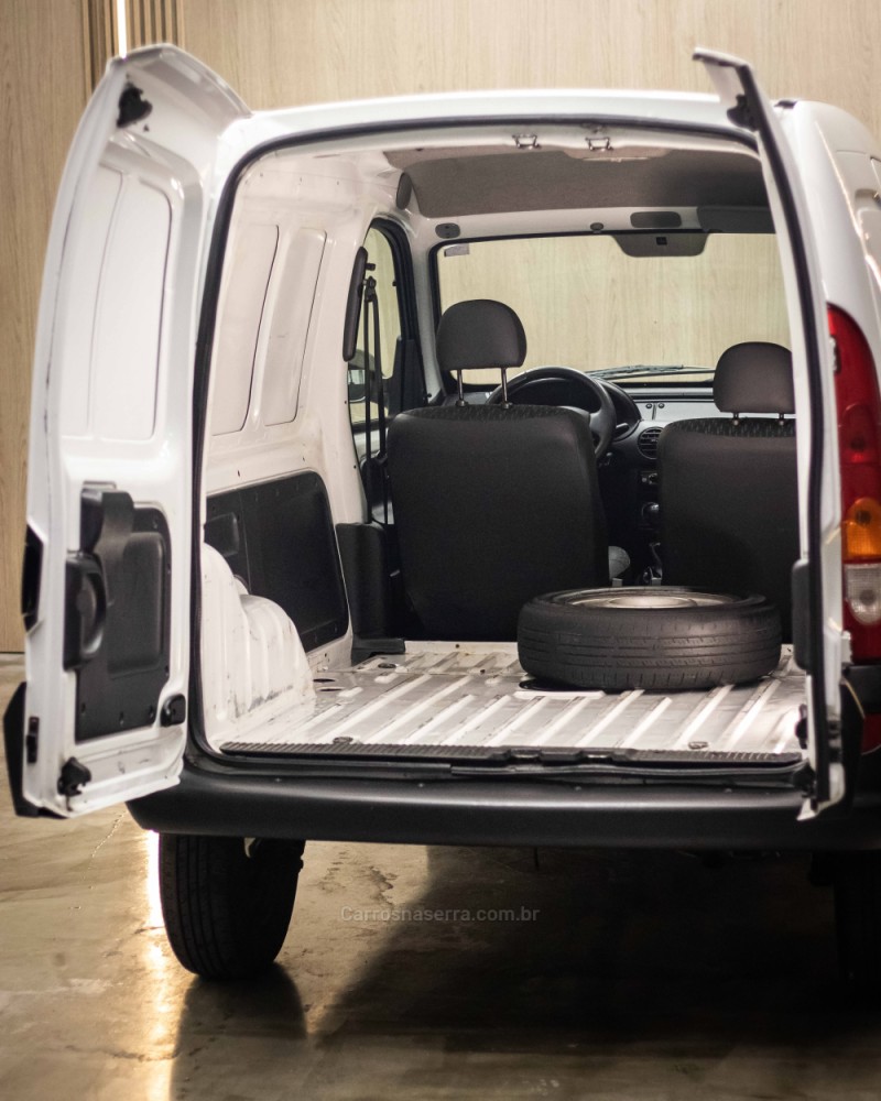 KANGOO 1.6 EXPRESS 16V FLEX 3P MANUAL - 2018 - CAXIAS DO SUL