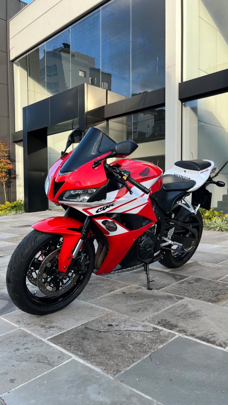 CB 600F 