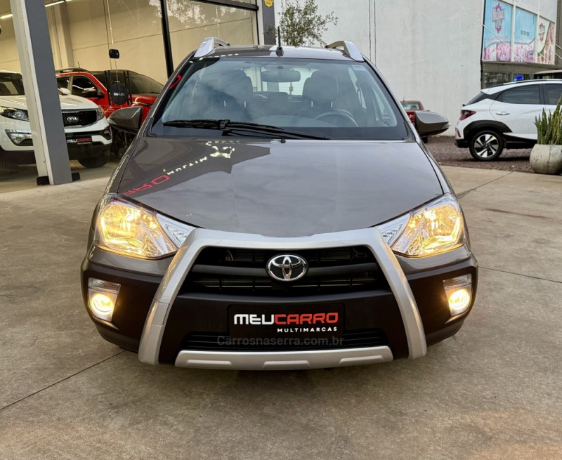 ETIOS CROSS 1.5 16V FLEX 4P MANUAL - 2017 - LAJEADO