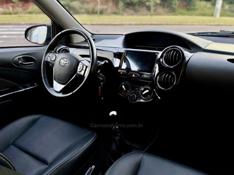 ETIOS CROSS 1.5 16V FLEX 4P MANUAL - 2017 - LAJEADO
