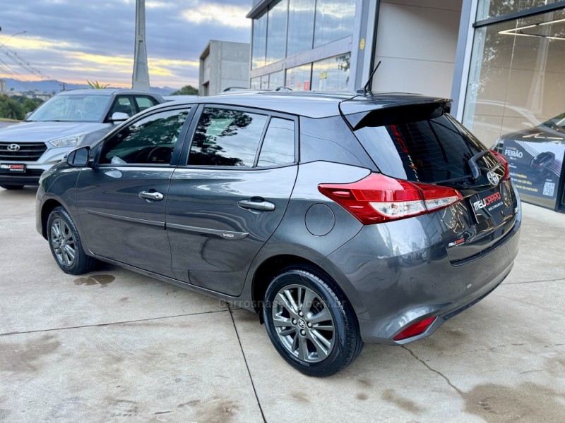 YARIS 1.5 16V FLEX XS MULTIDRIVE - 2021 - LAJEADO