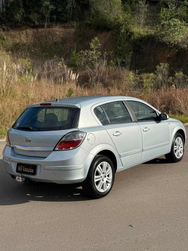 VECTRA 2.0 MPFI GT HATCH 8V FLEX 4P MANUAL - 2008 - BENTO GONçALVES