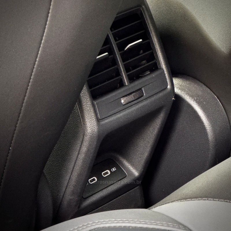 NIVUS 1.0 TSI HIGHLINE FLEX 4P AUTOMÁTICO - 2023 - ENCANTADO