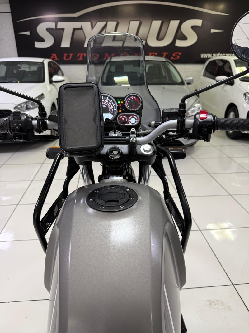 HIMALAYAN 411CC  - 2023 - ESTâNCIA VELHA