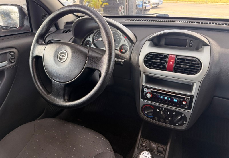 CORSA 1.4 MPFI PREMIUM 8V FLEX 4P MANUAL - 2009 - CANELA