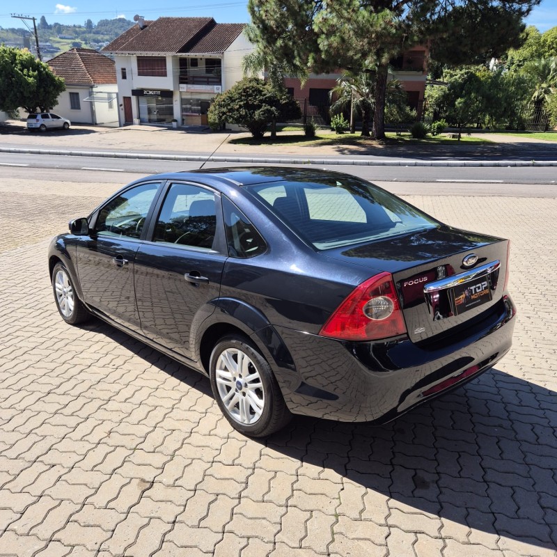 FOCUS 2.0 TITANIUM PLUS 16V FLEX 4P AUTOMÁTICO - 2011 - SãO MARCOS