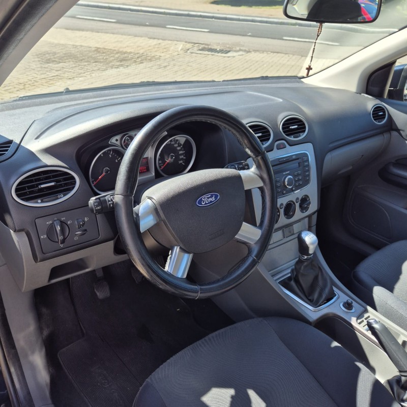 FOCUS 2.0 TITANIUM PLUS 16V FLEX 4P AUTOMÁTICO - 2011 - SãO MARCOS