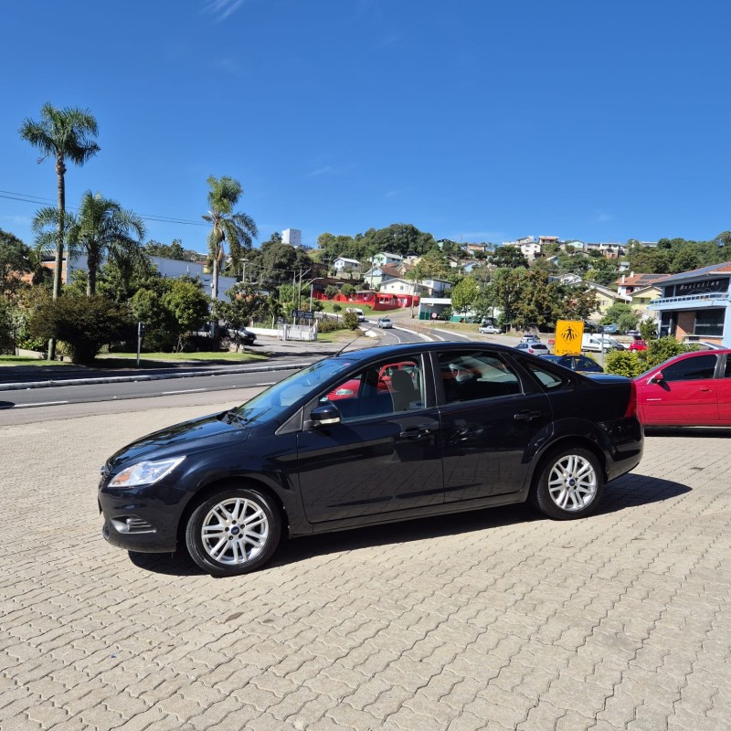 FOCUS 2.0 TITANIUM PLUS 16V FLEX 4P AUTOMÁTICO - 2011 - SãO MARCOS