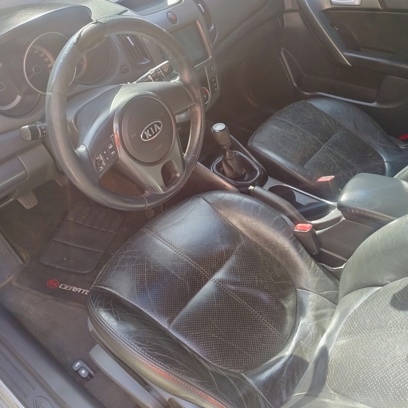 CERATO 1.6 EX2 SEDAN 16V GASOLINA 4P MANUAL - 2011 - CAMPO BOM