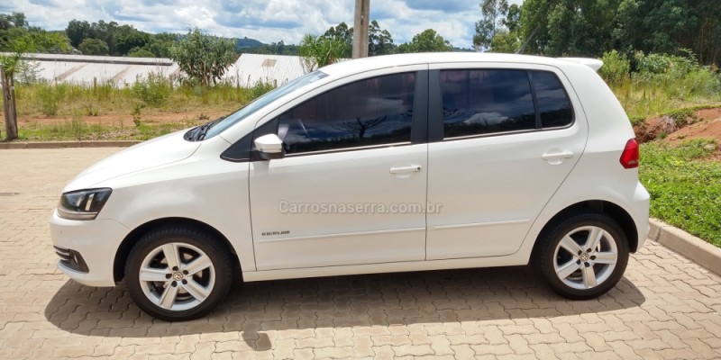 FOX 1.6 MI HIGHLINE 8V FLEX 4P MANUAL - 2015 - SãO MARCOS