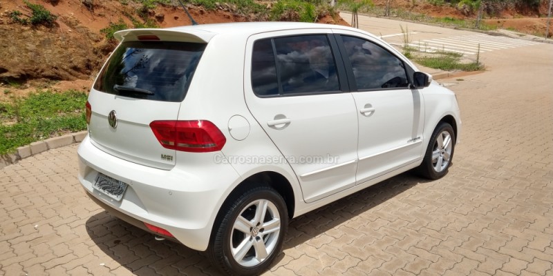 FOX 1.6 MI HIGHLINE 8V FLEX 4P MANUAL - 2015 - SãO MARCOS
