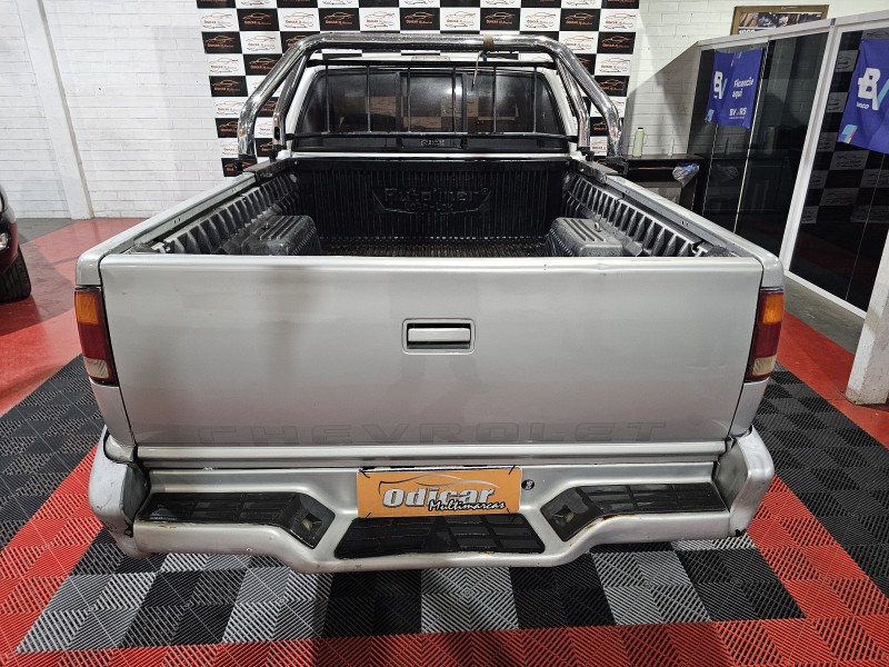 S10 2.2 MPFI DLX 4X2 CE 8V GASOLINA 2P MANUAL - 1996 - CAXIAS DO SUL