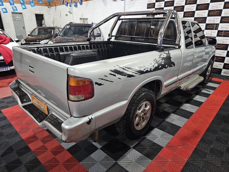S10 2.2 MPFI DLX 4X2 CE 8V GASOLINA 2P MANUAL - 1996 - CAXIAS DO SUL