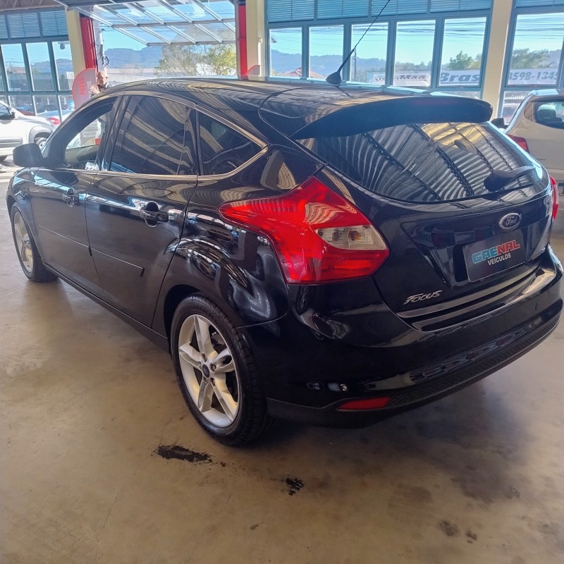 FOCUS 1.6 S HATCH 16V FLEX 4P AUTOMÁTICO - 2014 - CAMPO BOM