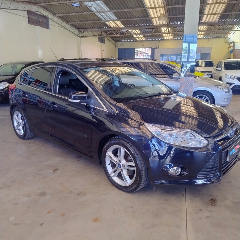 FOCUS 1.6 S HATCH 16V FLEX 4P AUTOMÁTICO - 2014 - CAMPO BOM