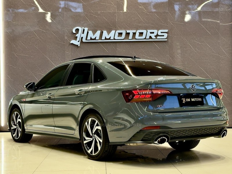 JETTA 2.0 16V TSI GLI 350 GASOLINA 4P AUTOMÁTICO - 2024 - CAXIAS DO SUL
