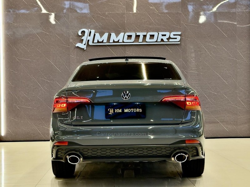 JETTA 2.0 16V TSI GLI 350 GASOLINA 4P AUTOMÁTICO - 2024 - CAXIAS DO SUL