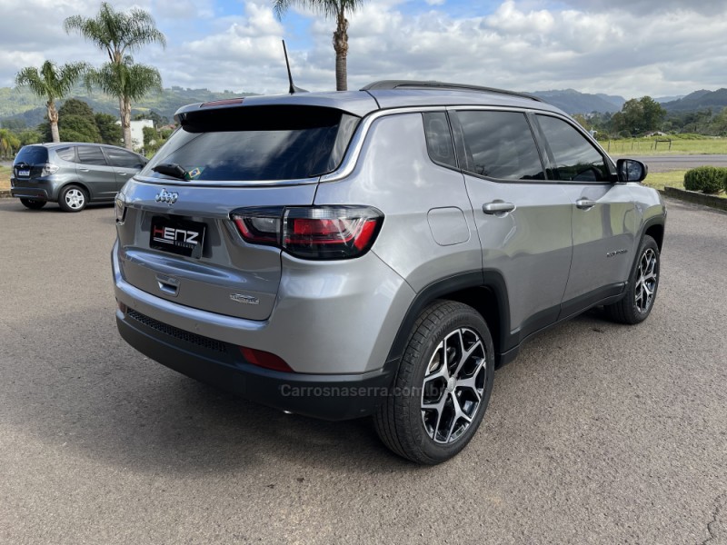 COMPASS 1.3 LONGITUDE T270 16V TURBO 4X2 FLEX 4P AUTOMÁTICO - 2025 - BOM PRINCíPIO