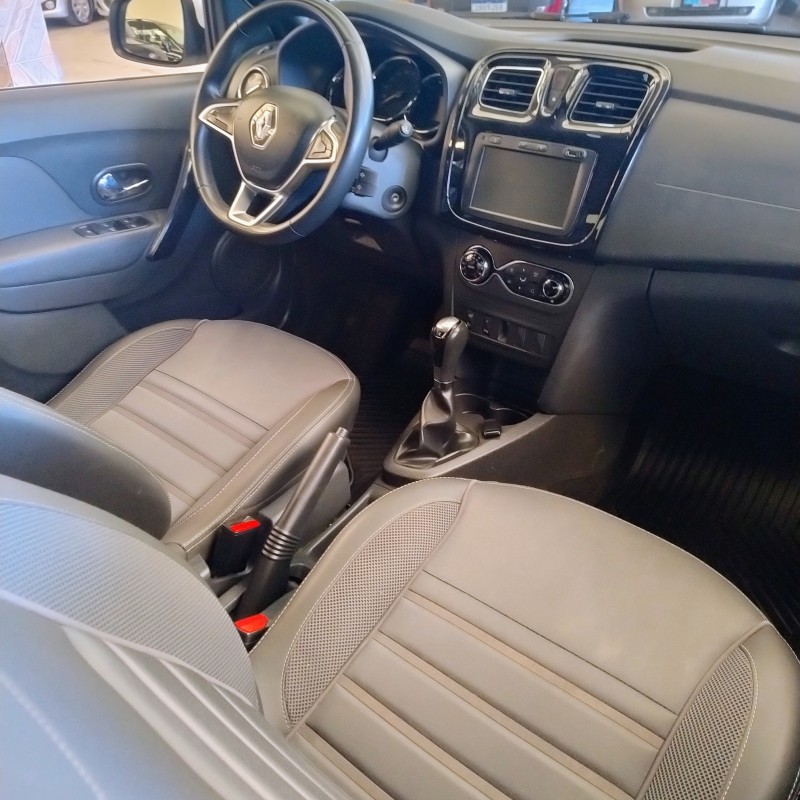 LOGAN 1.6 ICONIC SCE 16V FLEX 4P AUTOMÁTICO - 2021 - CAMPO BOM