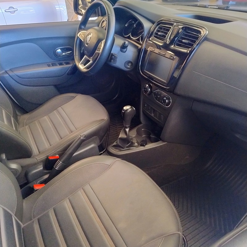 LOGAN 1.6 ICONIC SCE 16V FLEX 4P AUTOMÁTICO - 2021 - CAMPO BOM