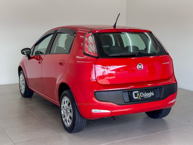 PUNTO 1.4 ATTRACTIVE 8V FLEX 4P MANUAL - 2015 - CARLOS BARBOSA