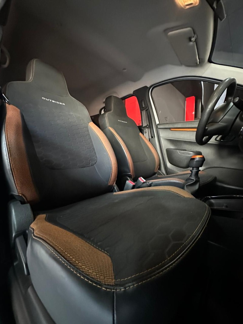 KWID 1.0 12V OUTSIDER FLEX 4P MANUAL - 2020 - SãO LEOPOLDO