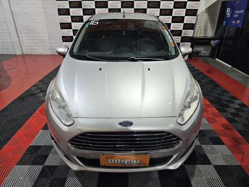 FIESTA 1.6 TITANIUM PLUS HATCH 16V FLEX 4P AUTOMÁTICO - 2016 - CAXIAS DO SUL