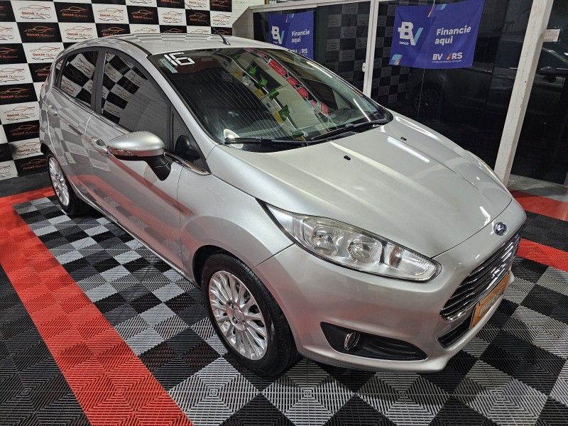 fiesta 1.6 titanium plus hatch 16v flex 4p automatico 2016 caxias do sul
