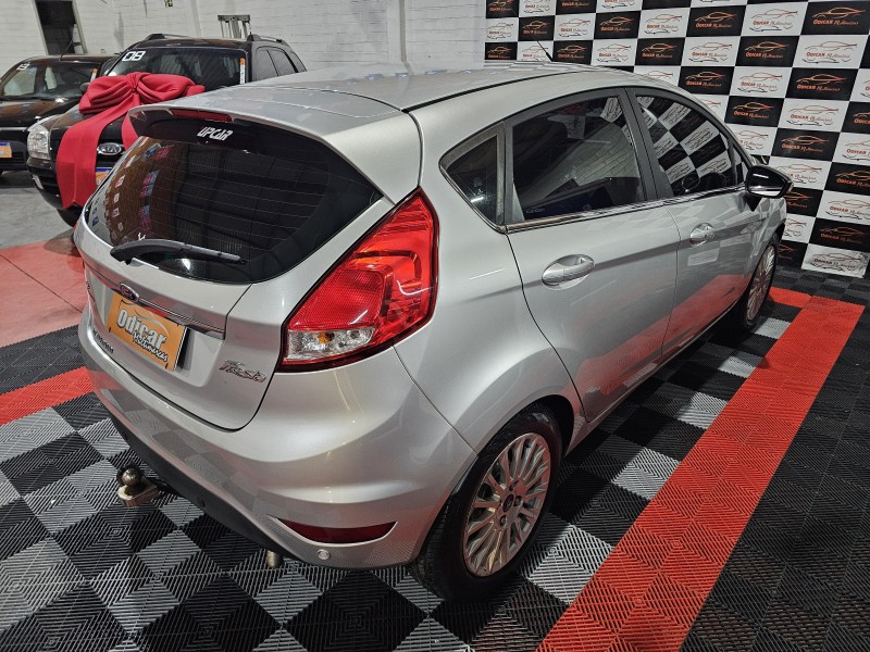FIESTA 1.6 TITANIUM PLUS HATCH 16V FLEX 4P AUTOMÁTICO - 2016 - CAXIAS DO SUL