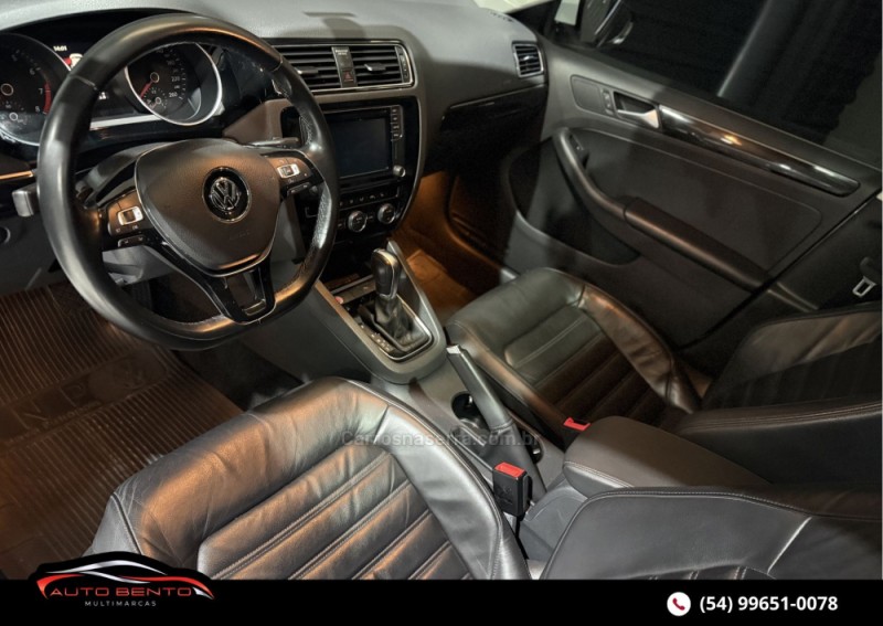 JETTA 2.0 TSI HIGHLINE 211CV GASOLINA 4P DSG - 2017 - BENTO GONçALVES