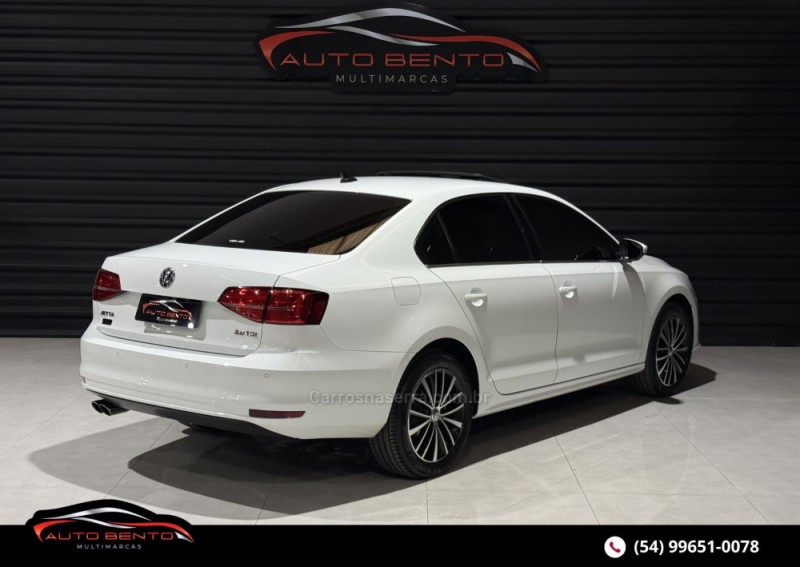 JETTA 2.0 TSI HIGHLINE 211CV GASOLINA 4P DSG - 2017 - BENTO GONçALVES
