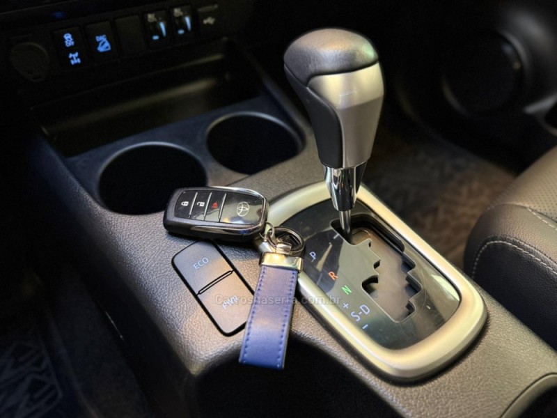 HILUX 2.8 SRX PLUS 4X4 CD TURBO DIESEL 4P AUTOMÁTICO - 2024 - SãO LEOPOLDO