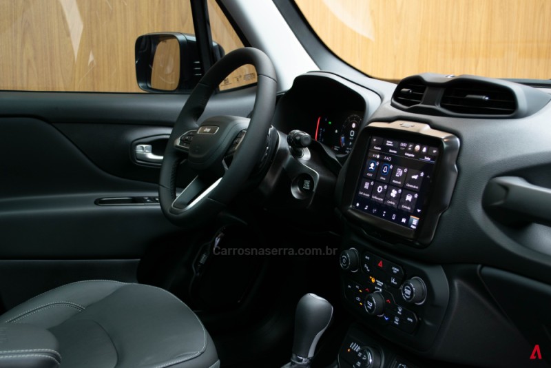 RENEGADE 1.3 16V WILLYS T270 4X4 TURBO FLEX 4P AUTOMÁTICO - 2026 - GARIBALDI