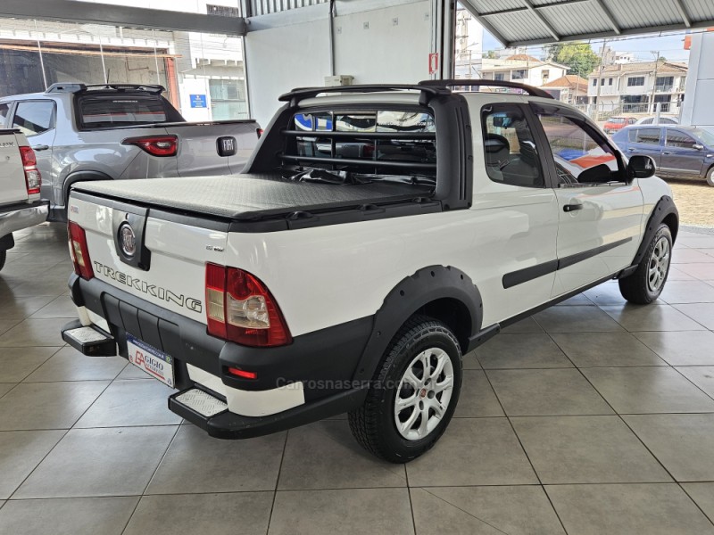 STRADA 1.6 MPI TREKKING CD 16V FLEX 2P MANUAL - 2013 - TAPEJARA