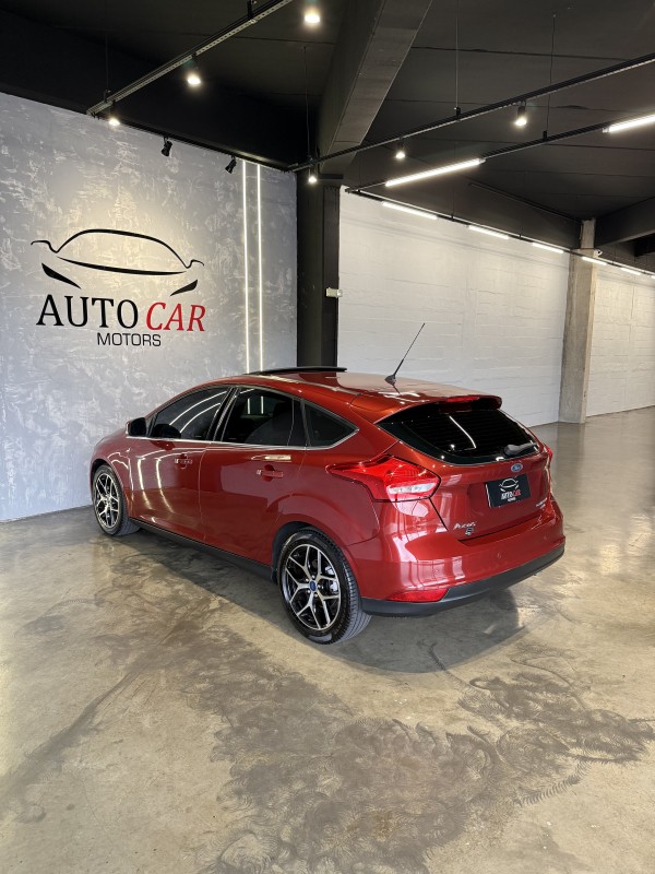 FOCUS 2.0 TITANIUM HATCH 16V FLEX 4P AUTOMÁTICO - 2017 - CAXIAS DO SUL