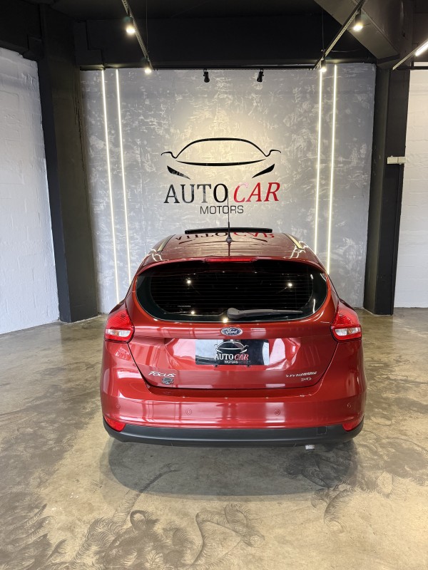 FOCUS 2.0 TITANIUM HATCH 16V FLEX 4P AUTOMÁTICO - 2017 - CAXIAS DO SUL