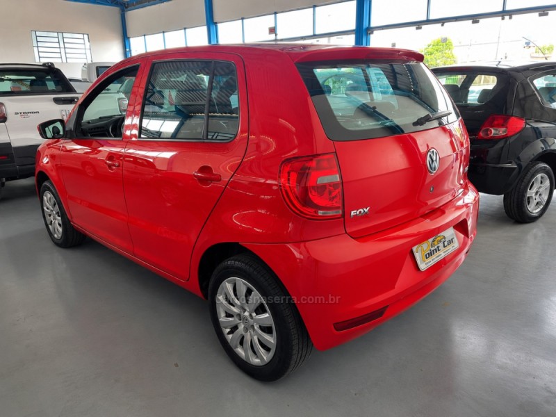 FOX 1.6 MI 8V FLEX 4P MANUAL - 2014 - VACARIA