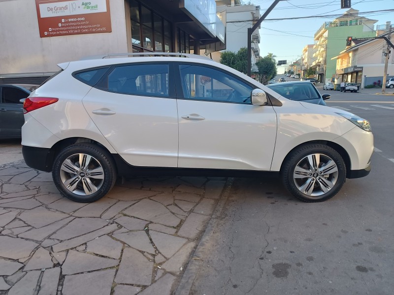 IX35 2.0 MPFI GLS 4X2 16V GASOLINA 4P AUTOMÁTICO - 2017 - FLORES DA CUNHA