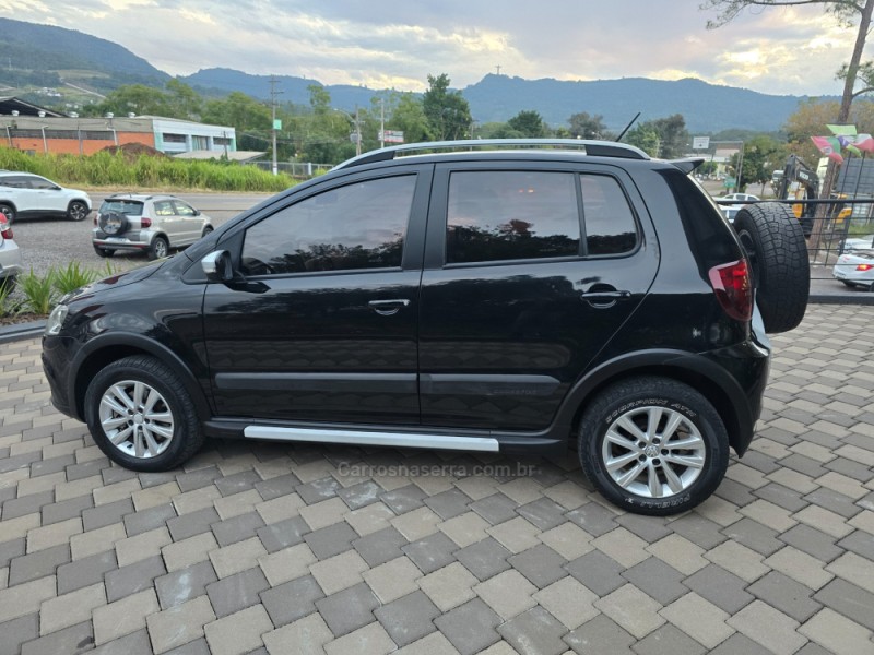 CROSSFOX 1.6 MI FLEX 8V 4P MANUAL - 2014 - ENCANTADO