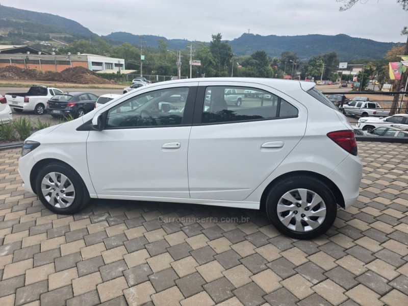 ONIX 1.4 MPFI LT 8V FLEX 4P MANUAL - 2016 - ENCANTADO