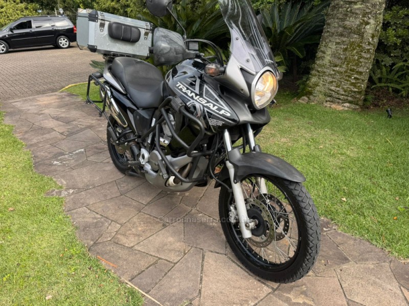 XL 700V TRANSALP - 2011 - IGREJINHA