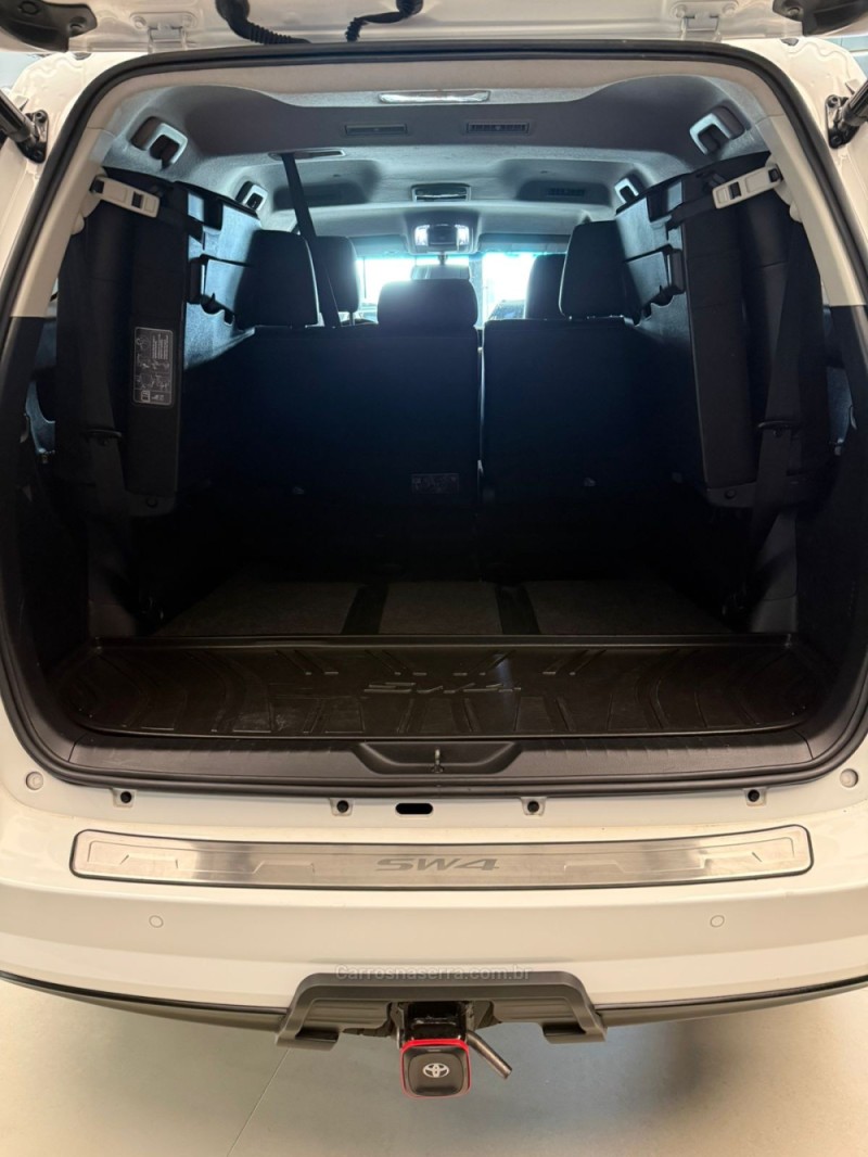HILUX SW4 2.7 SRV 4X2 16V FLEX 7 LUGARES 4P AUTOMÁTICO - 2021 - LAJEADO