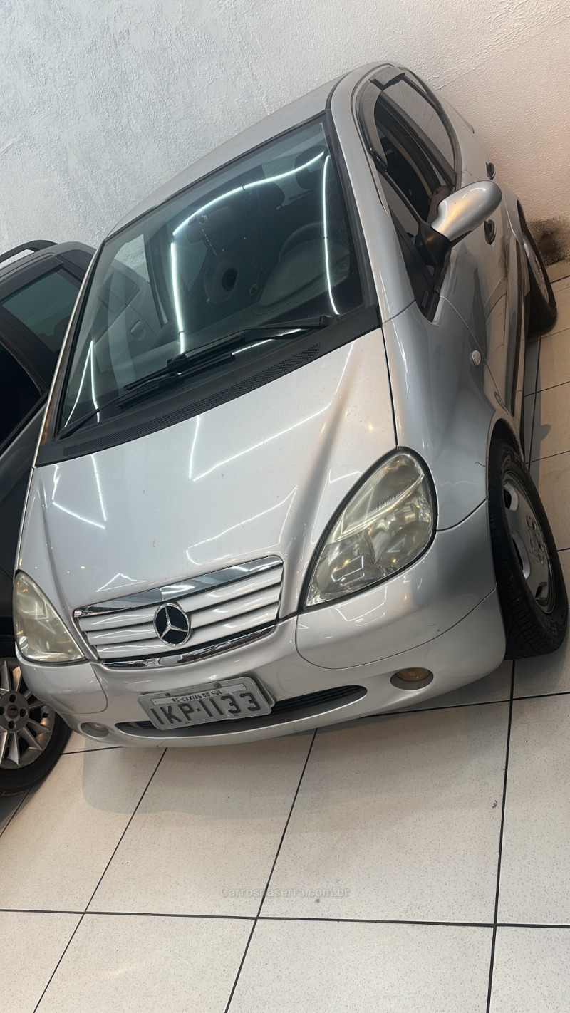CLASSE A 1.9 190 AVANTGARDE GASOLINA 4P MANUAL - 2002 - CAXIAS DO SUL