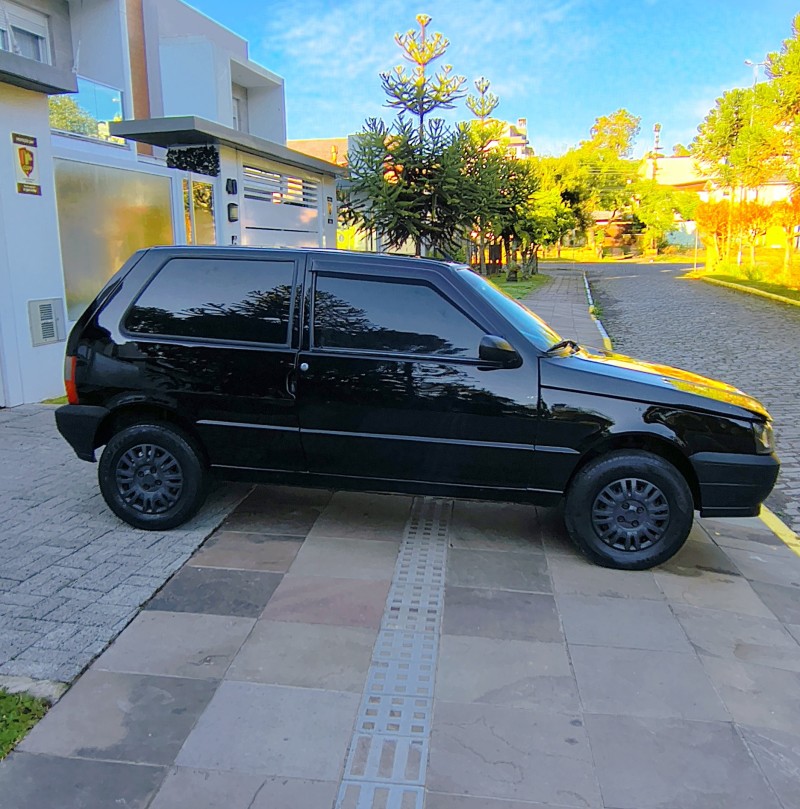 UNO 1.0 MPI MILLE FIRE ECONOMY 8V FLEX 2P MANUAL - 2011 - FARROUPILHA