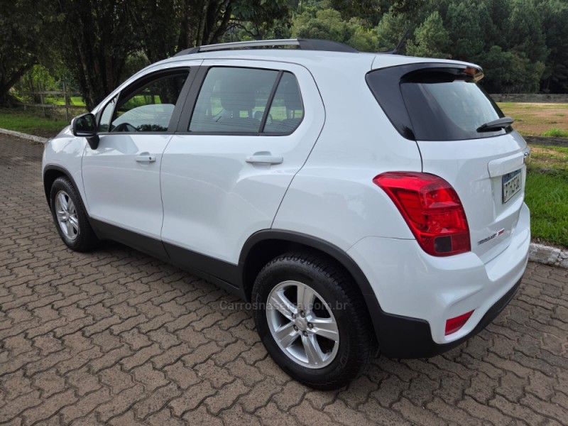 TRACKER 1.4 16V TURBO FLEX LT AUTOMÁTICO - 2018 - PICADA CAFé