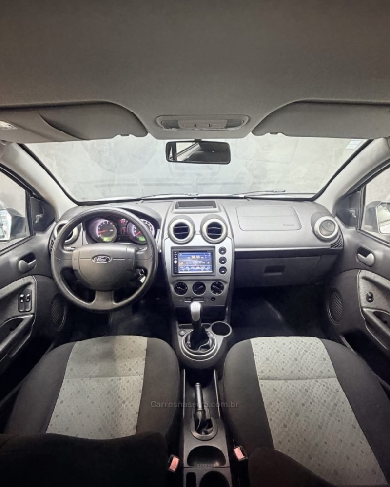 FIESTA 1.6 SE HATCH 16V FLEX 4P MANUAL - 2014 - CAXIAS DO SUL