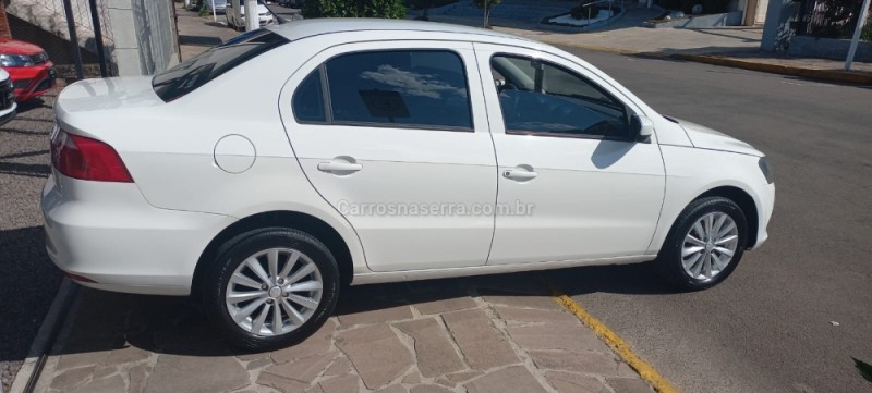 VOYAGE 1.6 MI TREND 8V FLEX 4P MANUAL - 2015 - PICADA CAFé